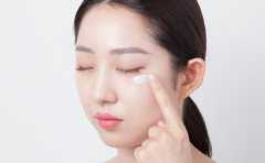 <b>长斑了怎么办？几招让你轻松解决</b>