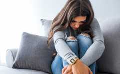 <b>子宫颈息肉有什么症状？身体发出这4个信号，需警惕</b>