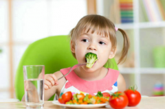 7个月宝宝增强免疫力食物有哪些 如何合理搭配食物