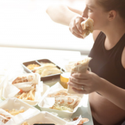 孕期要注意哪些饮食，孕妇不能吃的食物有哪些